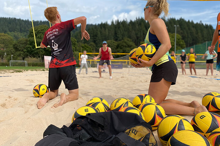 Coach explains beach volleyball