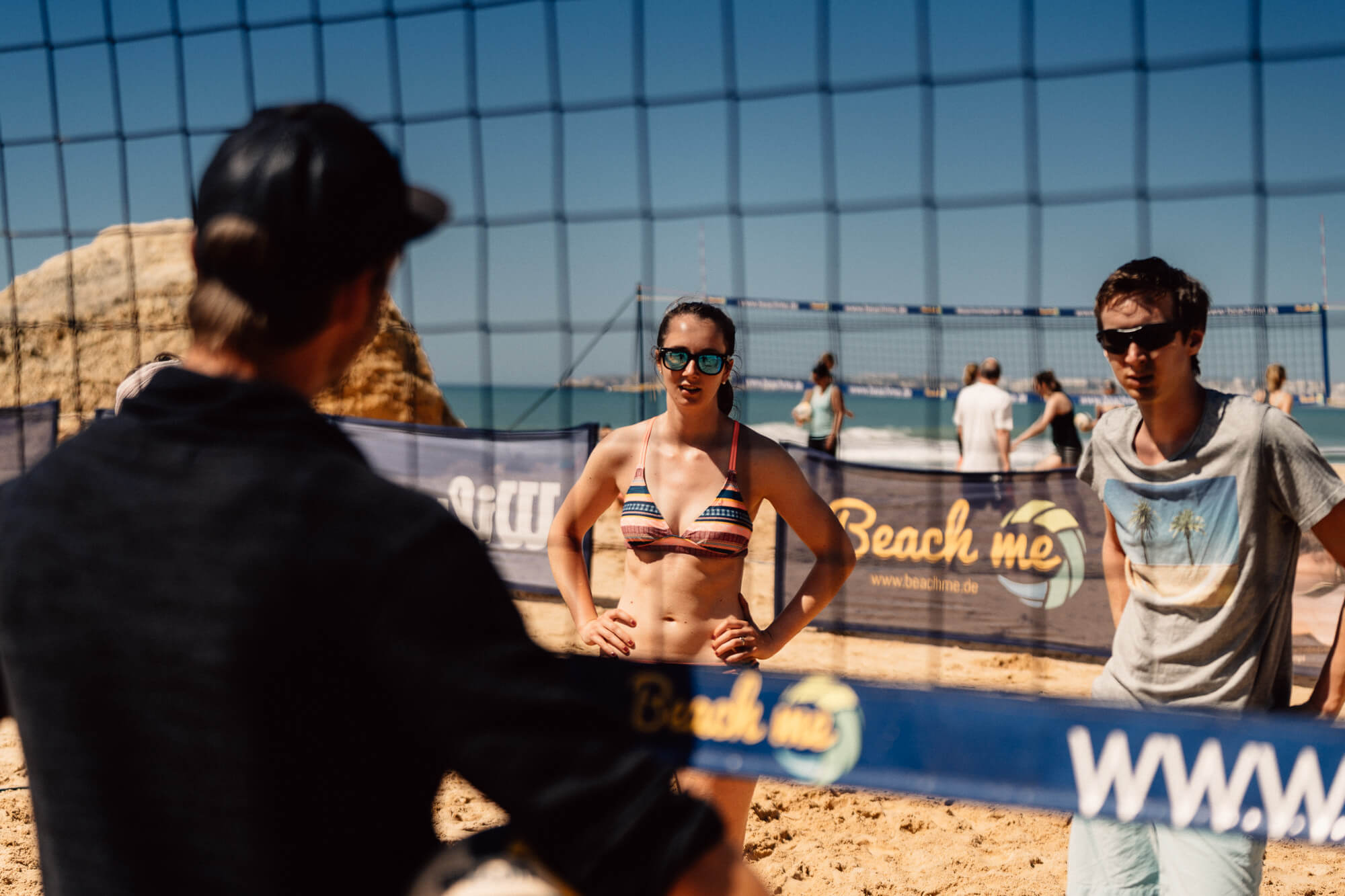 Coach explains beach volleyball in Portugal, Alvor